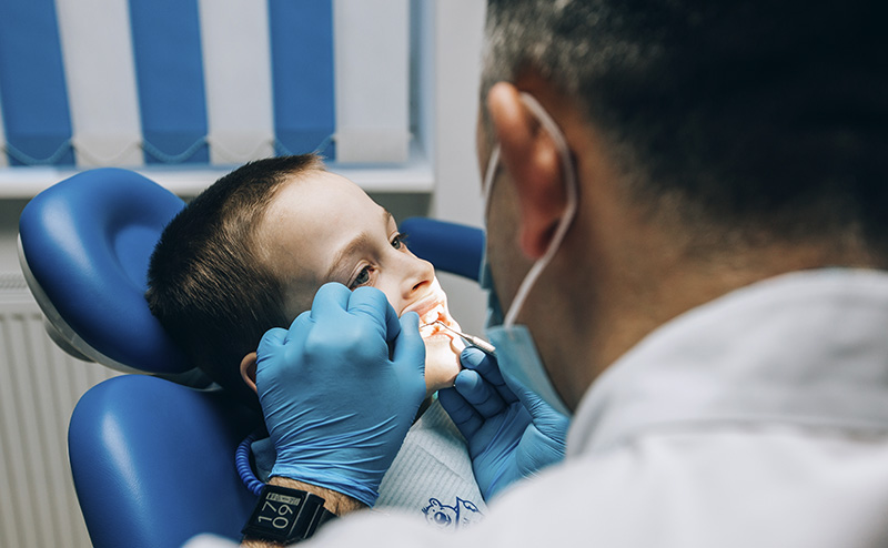 Профілактичний огляд у дитячого стоматолога